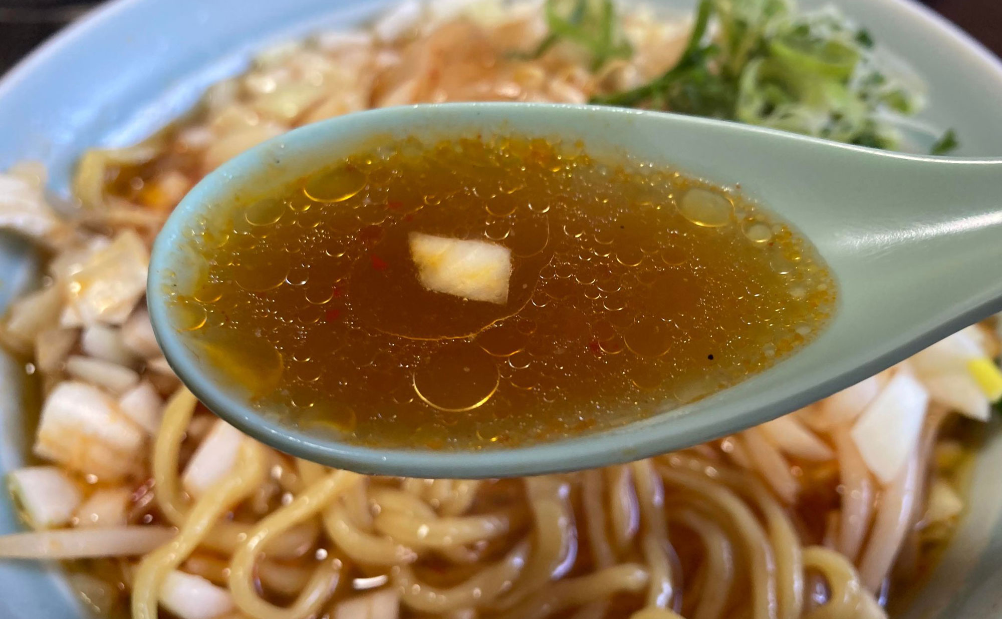 三島　ラーメン「七転八起」(Nanakorobiyaoki)　スープ